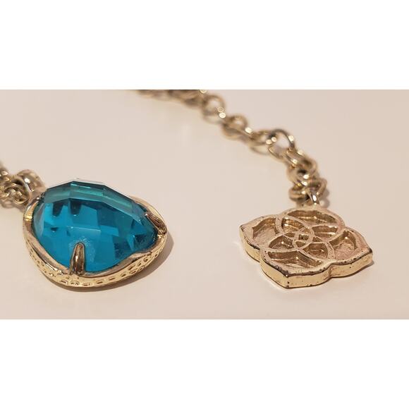 Kendra Scott Kiri Necklace in London Blue Glass with Gold Hardware - Picture 5 of 9